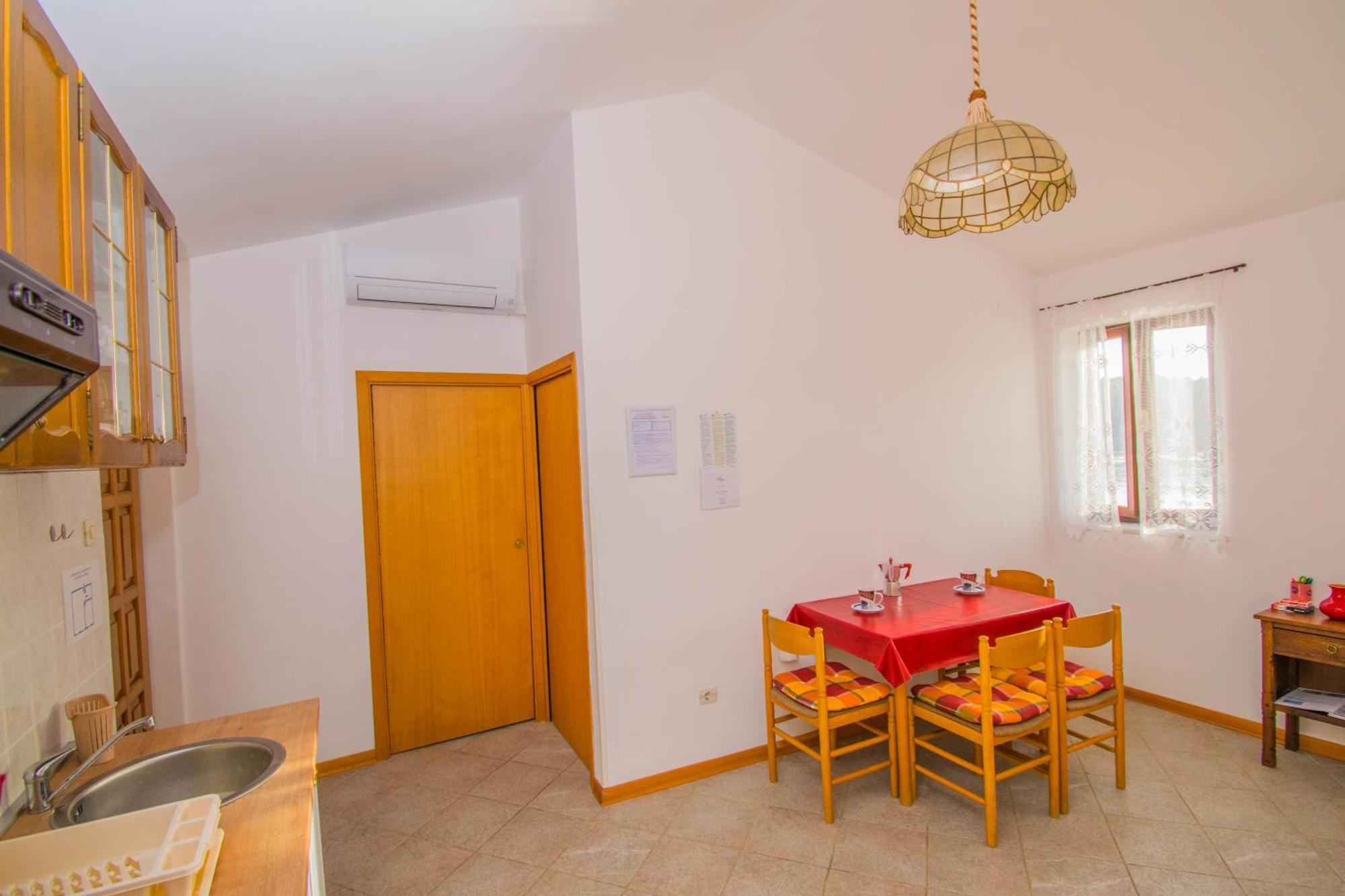 Апартаменты Holiday House Punta Blue & Orange 5M From The Sea, Island Cres Пунта-Крижа Номер фото